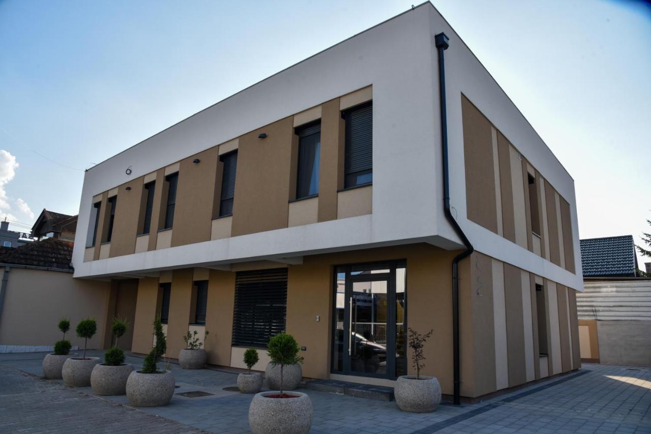 Merak Rooms & Caffe Bar Σάμπατς Εξωτερικό φωτογραφία
