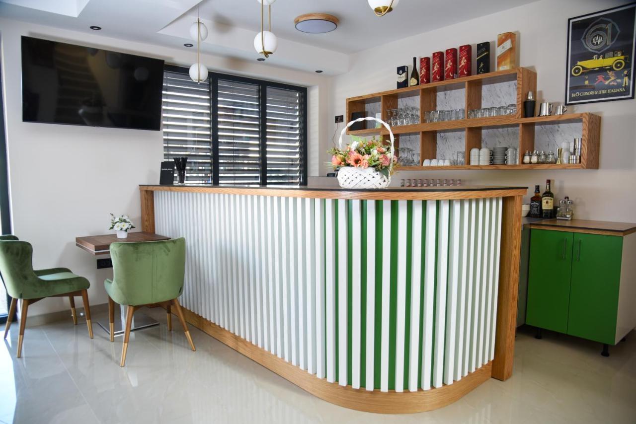 Merak Rooms & Caffe Bar Σάμπατς Εξωτερικό φωτογραφία