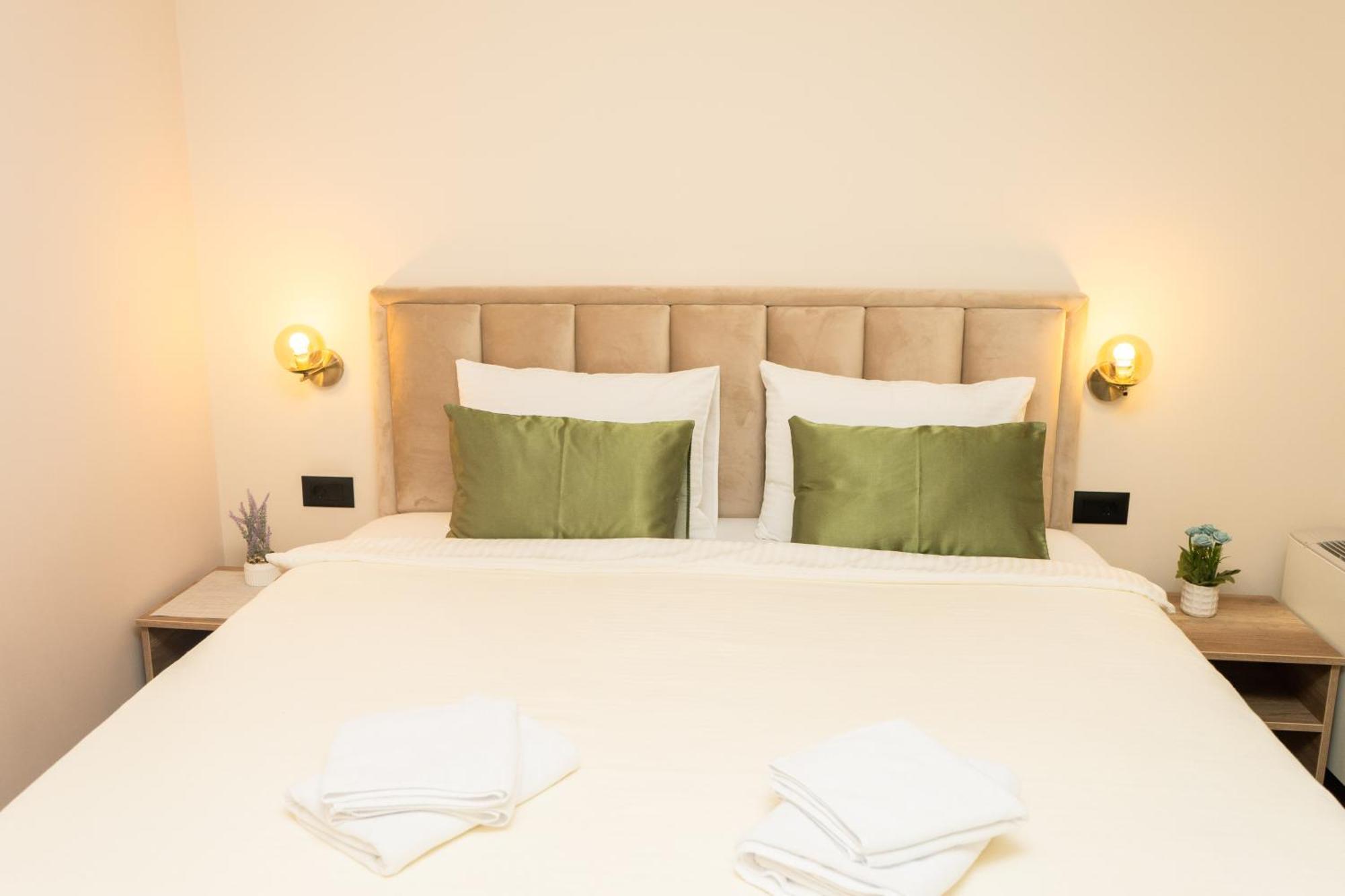Merak Rooms & Caffe Bar Σάμπατς Εξωτερικό φωτογραφία