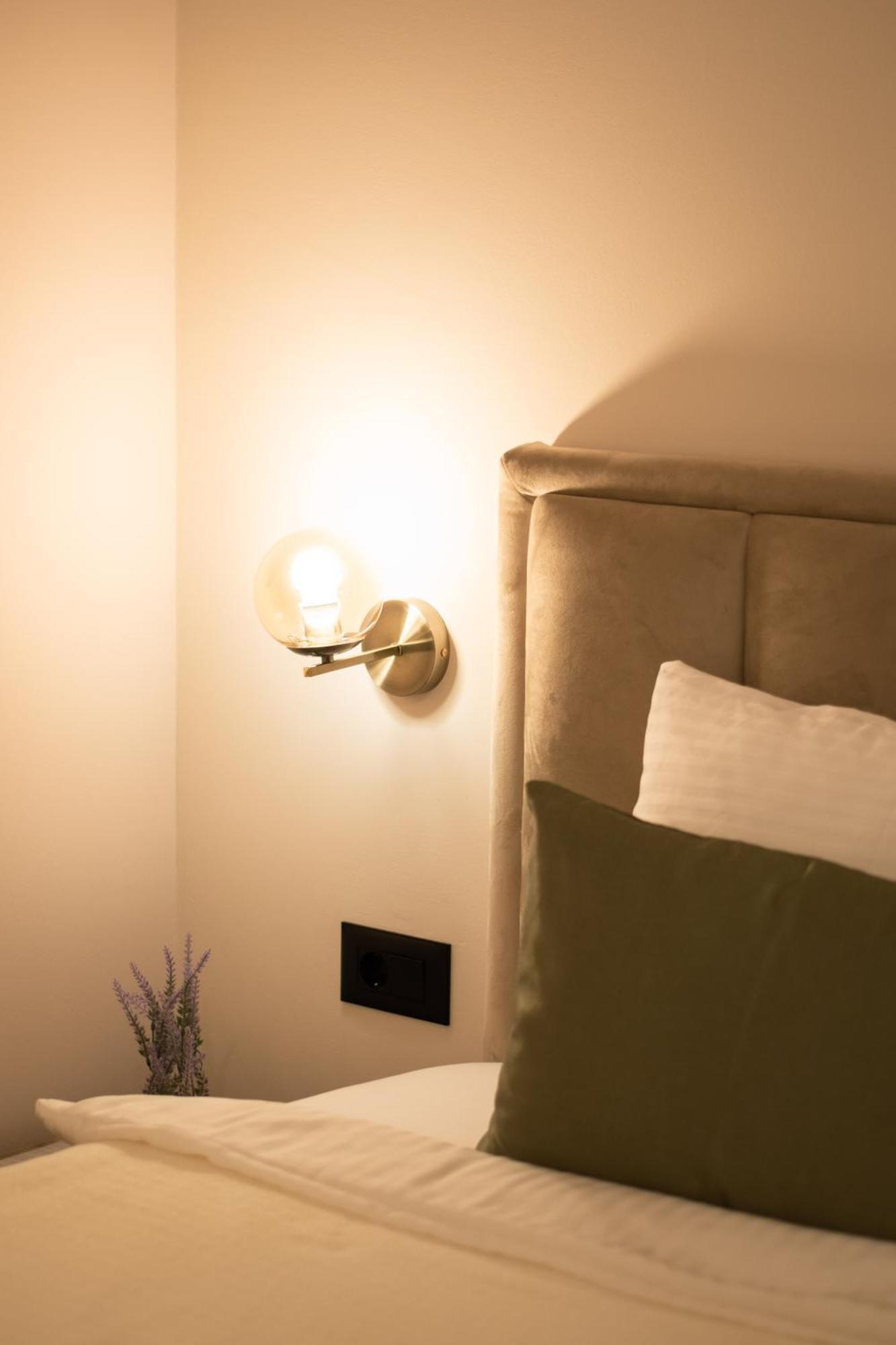 Merak Rooms & Caffe Bar Σάμπατς Εξωτερικό φωτογραφία